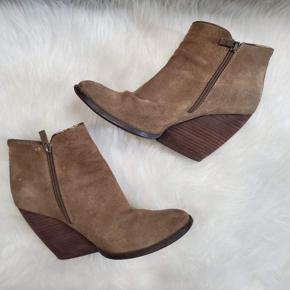 Very Volatile Whitby Suede Ankle Boots, 8